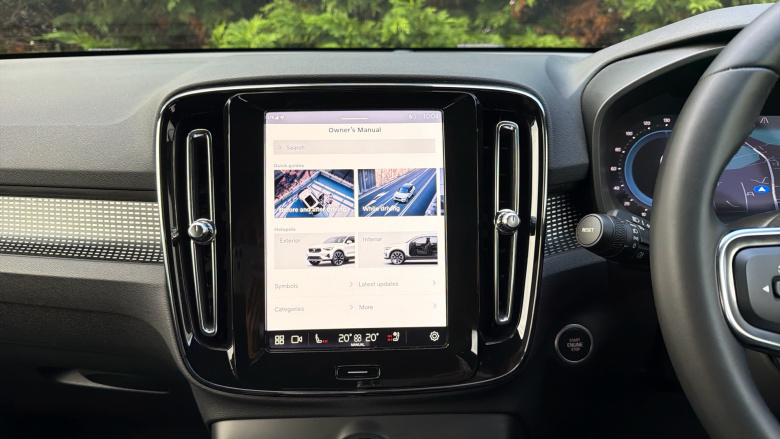 Volvo XC40 2.0 B3P Plus Dark 5dr Auto Petrol Estate